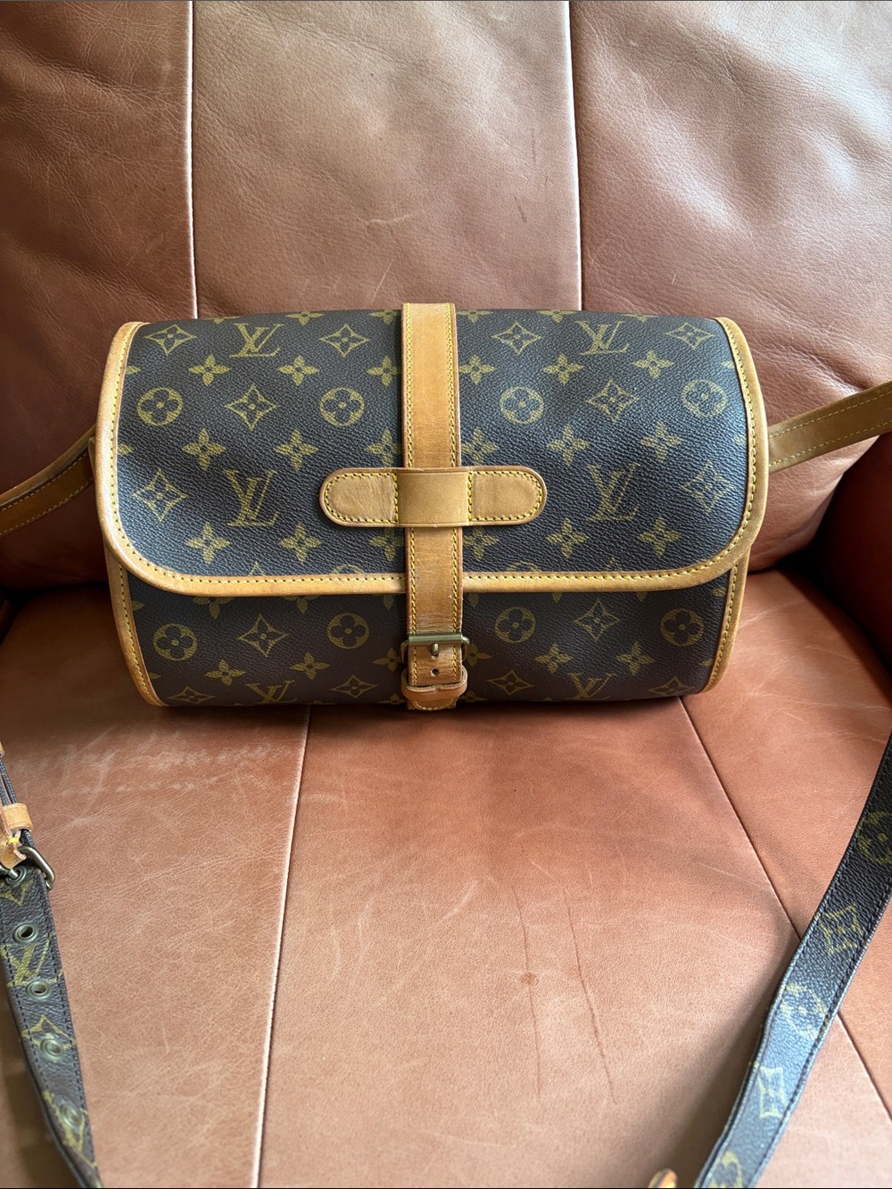 😍Authentic Louis Vuitton Marne Bag😍